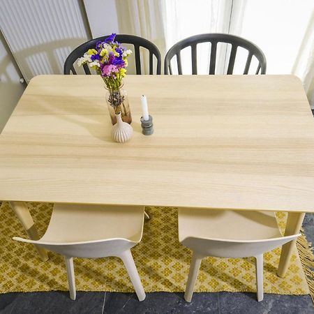 Gorgeous Apartment In The City Center Солун Екстериор снимка