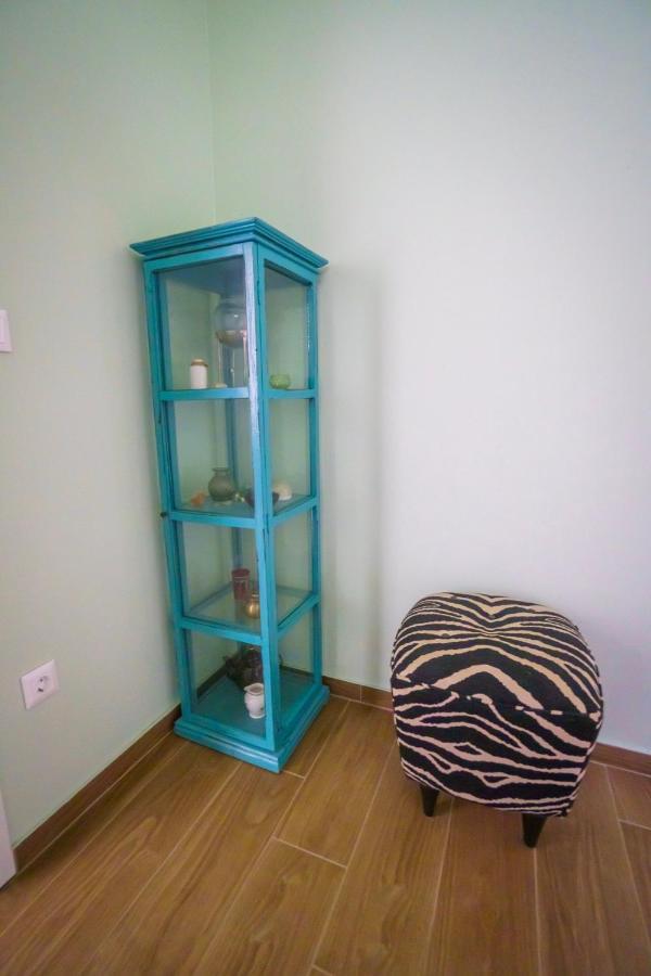 Gorgeous Apartment In The City Center Солун Екстериор снимка