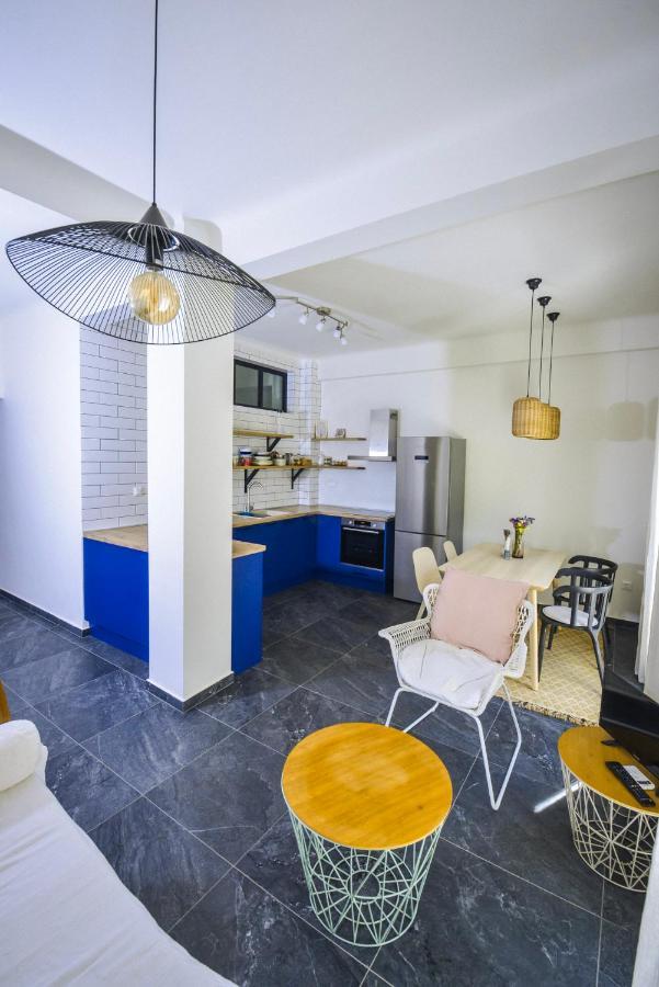 Gorgeous Apartment In The City Center Солун Екстериор снимка