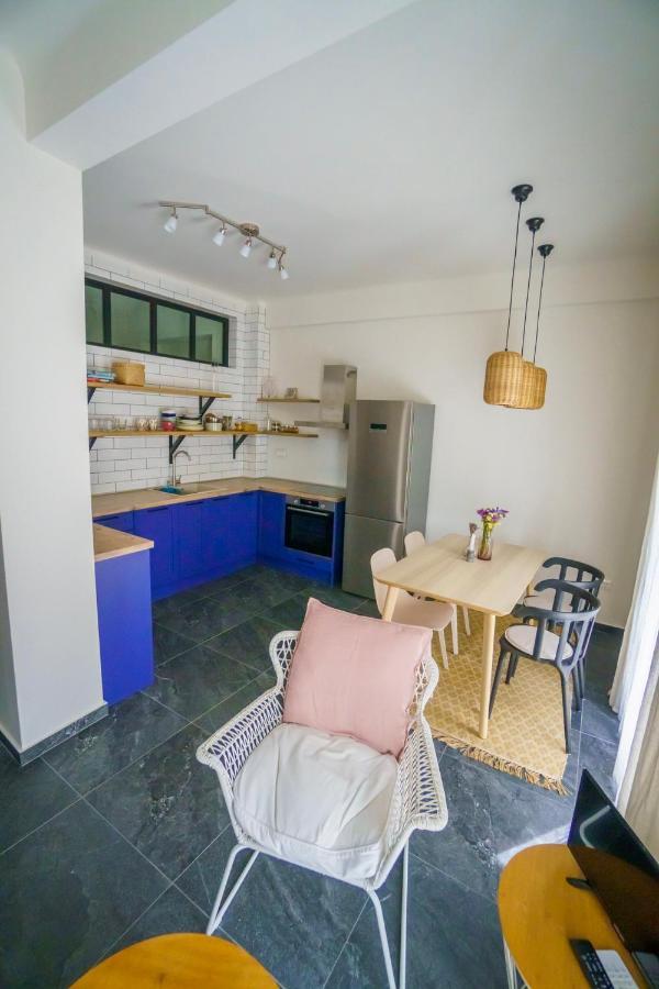 Gorgeous Apartment In The City Center Солун Екстериор снимка
